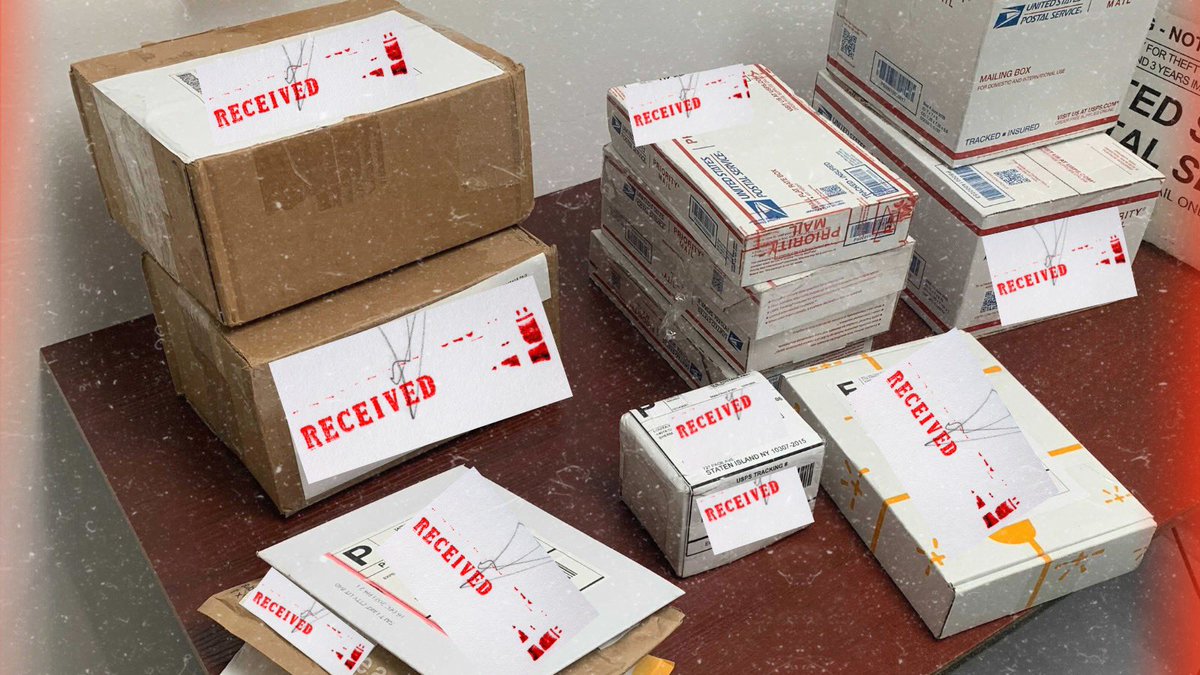 agsgrading's tweet image. Got to love that pre-holiday rush🎁Can’t wait to get these #RoboGraded for you all! #ai #robograding #pokemon #metazoo #yugioh #tcgworld #holidayseason