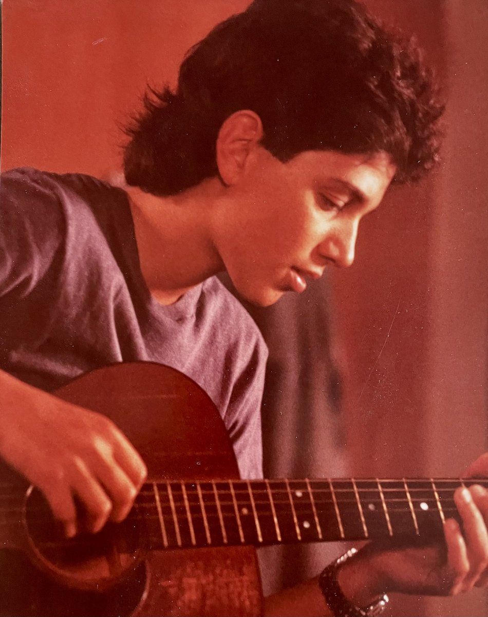 ralphmacchio's tweet photo. #tbt 1985 #CROSSROADS 
The Burbank Studios ~ Columbia Pictures
#Blues #MartinGuitar #Accoustic #LightninBoy https://t.co/DMnFOG4ZEx