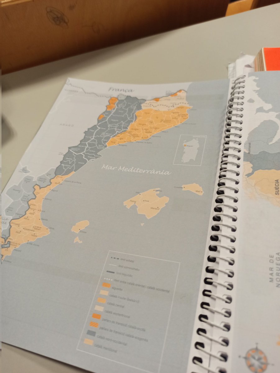 AnnaGAES's tweet photo. La meua agenda és més panca que jo 🙃

#dialectologiaalabast https://t.co/wEtkScjlbM