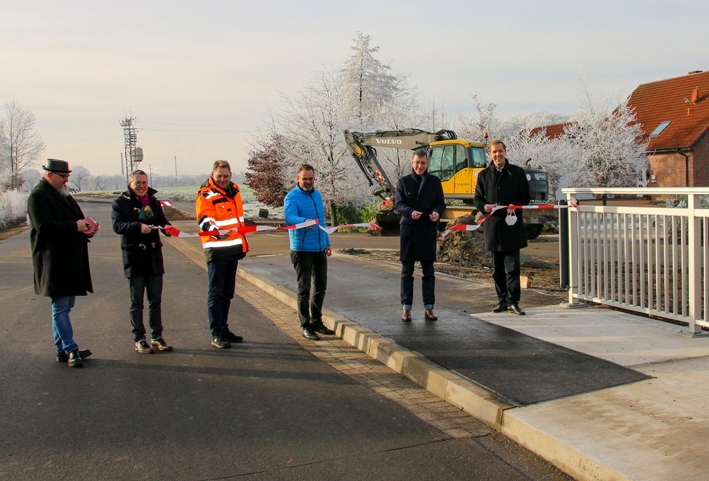 KreisCoesfeld's tweet photo. Fertigstellung der Steverbrücke und des Radwegs an der K11 in Nottuln https://t.co/0nma6WUK61 https://t.co/ZI0ozdfB5a