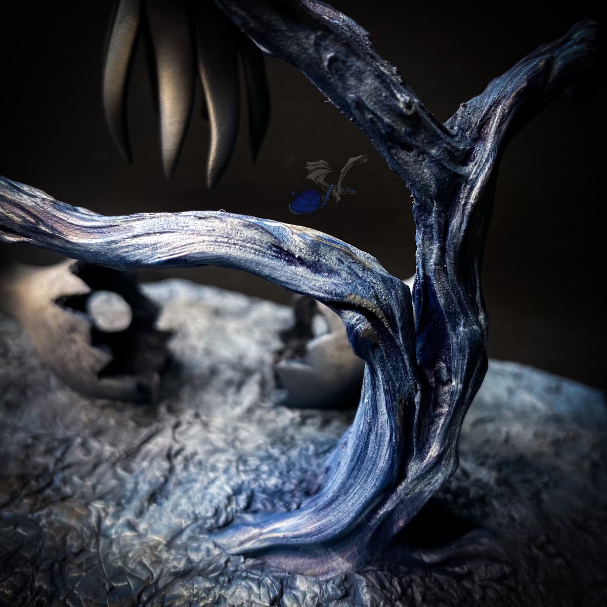owllyn_workshop's tweet photo. New sculpture (Hollow Knight) , part 2 🤍
Materials: velvet clay, acrylic paints, wood base.

#hollowknightfanart #hollowknight #SilkSong #handmade #craft #sculpture #Sculptor #sculpt #figurine #traditionalart https://t.co/QHAbWGgqIf