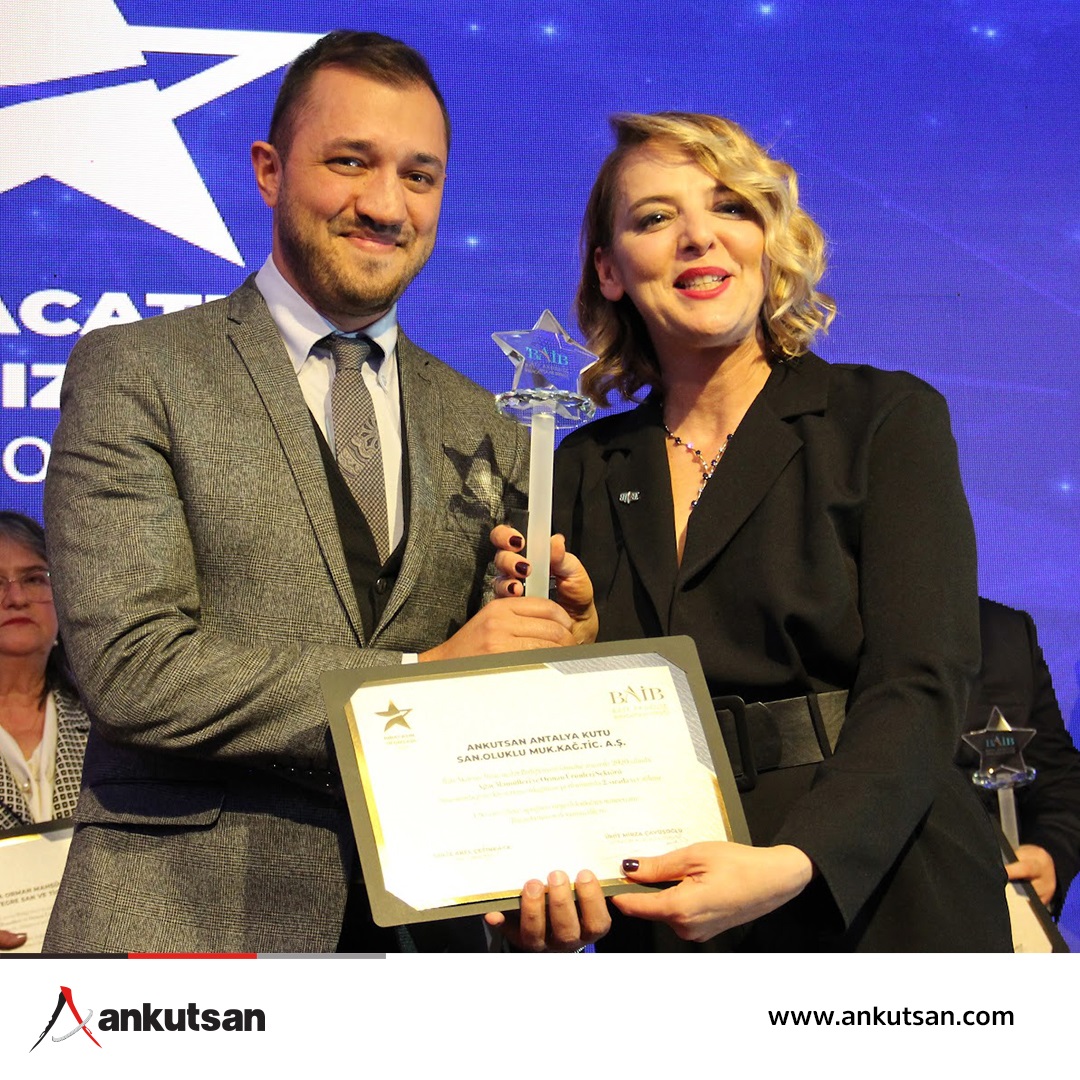 Ankutsan's tweet photo. Batı Akdeniz İhracatçılar Birliği (BAİB) tarafından düzenlenen ‘İhracatın Yıldızları 2020' töreninde ödülümüzü aldık. Toplam 26 kategoride 102 ihracatçı firma ödüllerini alırken Ağaç Mamulleri ve Orman Ürünleri sektöründe en çok ihracat yapan 2. firma olduk. https://t.co/RBr8kAkRri