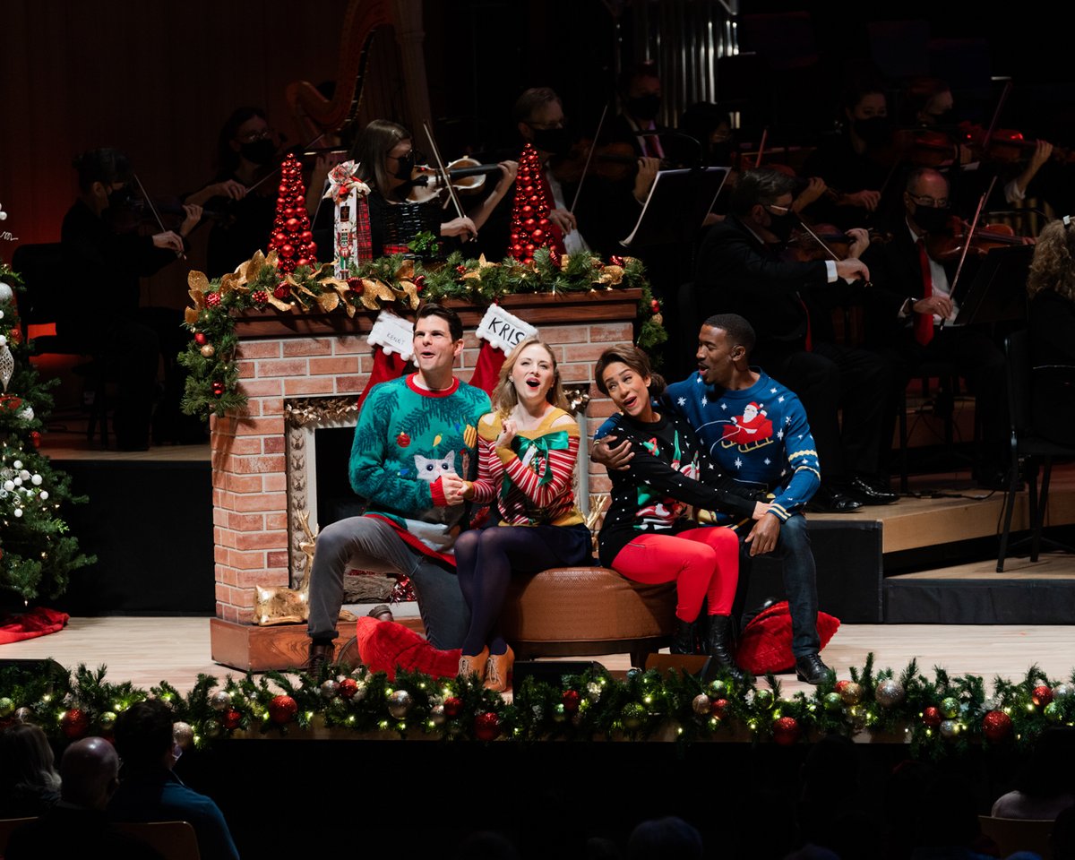 omahasymphony's tweet photo. The Physicians Mutual Omaha Symphony Christmas Celebration airs at 7 p.m. on @WOWT6News! Grab your loved ones and get cozy. 

Join us for the broadcast—we want to see how you're enjoying the show, so tag us at @omahasymphony on Facebook, Instagram, and Twitter! https://t.co/rJtK45tT2b