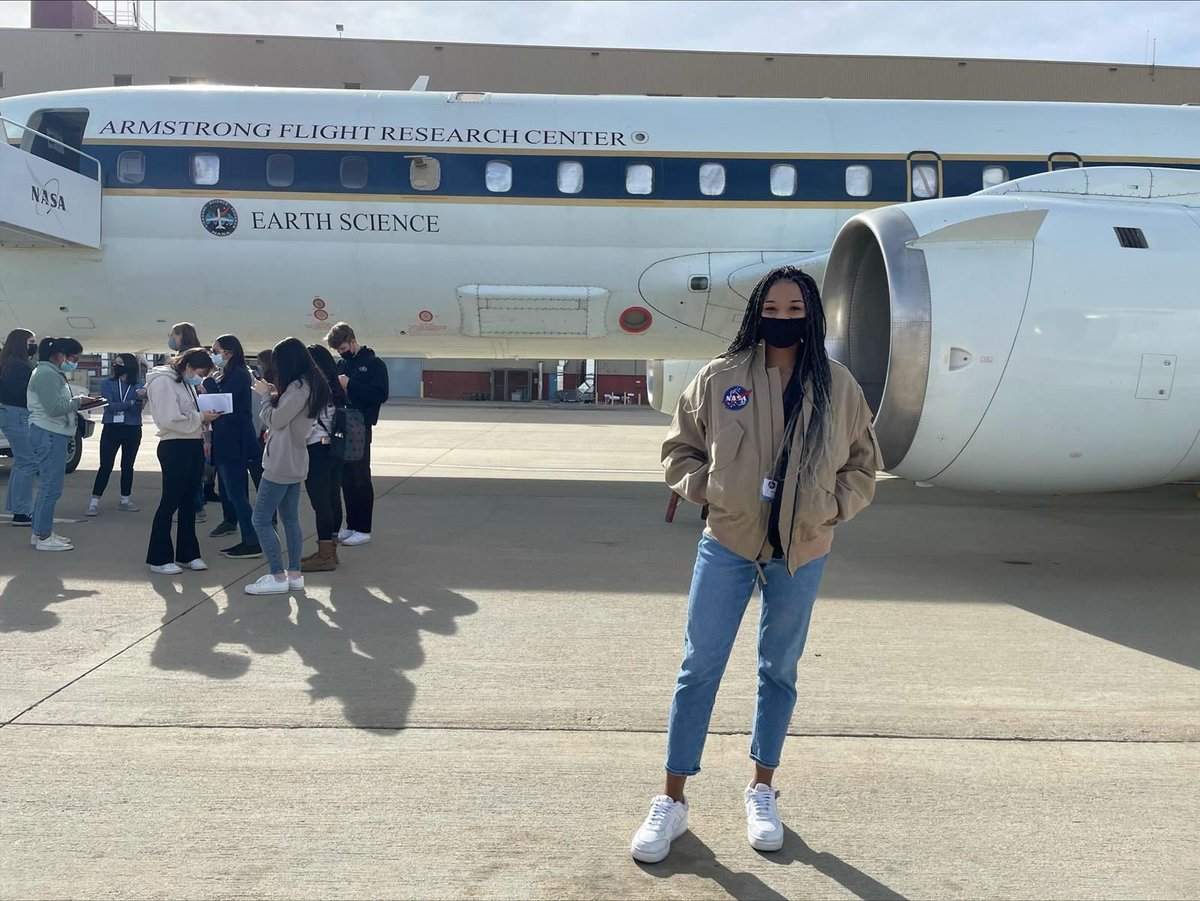 NCAA's tweet photo. 🏀 1,000 point-scorer for @KingAthletics 
🚀 Two-time @NASA intern

Senior civil engineering major Trinity Lee stands out on and off the court: https://t.co/wSWd9LlXyp https://t.co/57wBFhPw3i