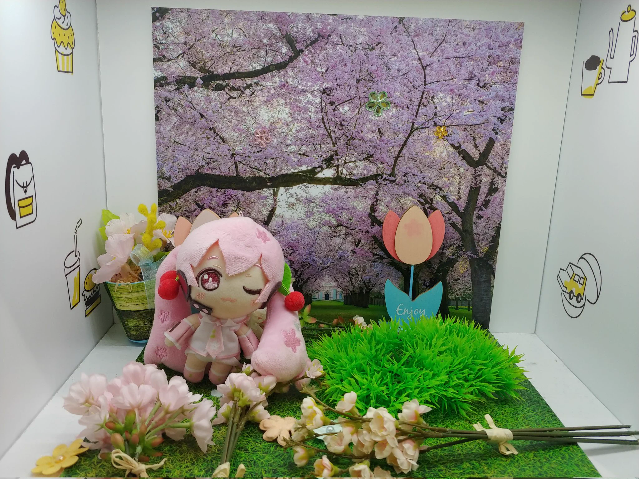 @sayakaiurani 小さなぬいぐるみ撮影にも使えますね。 