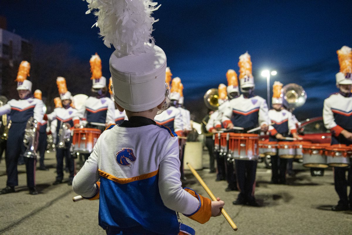 BoiseState's tweet photo. Little Drummer Boy, a #BoiseState holiday classic! https://t.co/aFWzKIFWTL