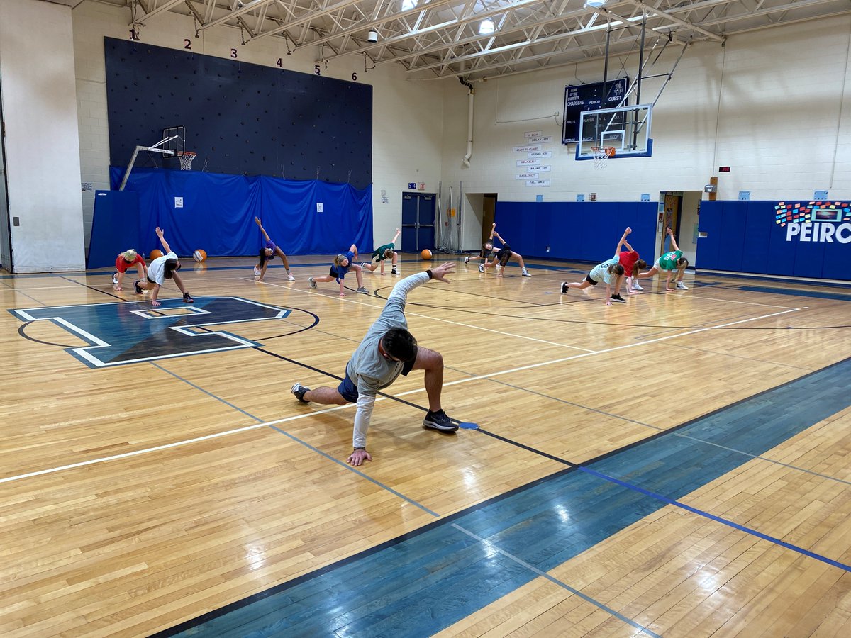 MrJenkinsDMS's tweet photo. Big "Thank You" to @RustinStrength for a Monday's afternoon trip to #CoreCity.  Teams enjoyed the opportunity to take on planks, mountain climbers, and the #SallySquatChallenge.  #PeircePride #MakesUsProud https://t.co/dGKWIjYabz