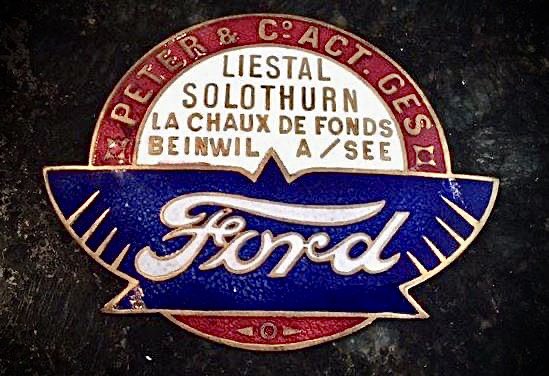 AlohaWanderwell's tweet photo. 1924, Aloha & Walter Wanderwell with their Model T Fords have pulled in for parts & service at the Ford Dealer in Persia. The sign on the building says Ford E.A.S.T. Co. The Ford auto badge, 98 years old, is one of 250, from the “Aloha Wanderwell Collection”
#ModelTFord https://t.co/ZH9PWKhkU2