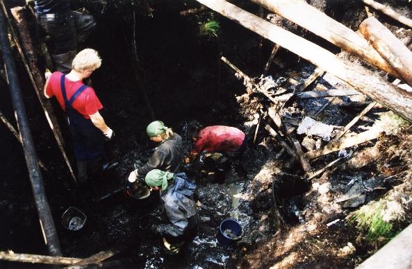 LegendaDiggers's tweet photo. Aircraft Recovery
Seen here is the hard work put in by the team many years ago to recover a Soviet Aircraft.
#findingthemissing #legendaarchaeology #legendamilitaryarchaeology https://t.co/3GNRLleSjH