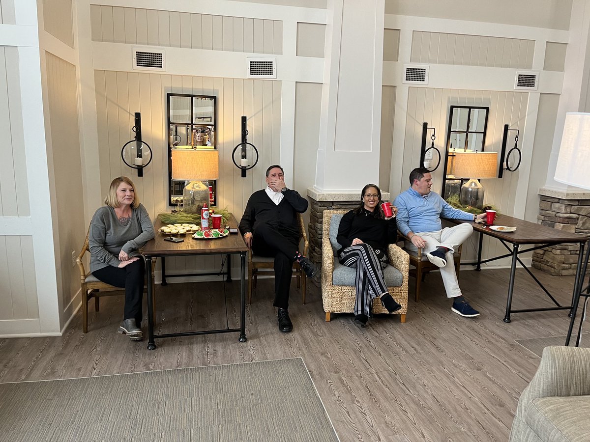 Our holiday party was a success! We celebrated with an all in lunch and a game of white elephant. #LifeatDiamond #DiamondResorts