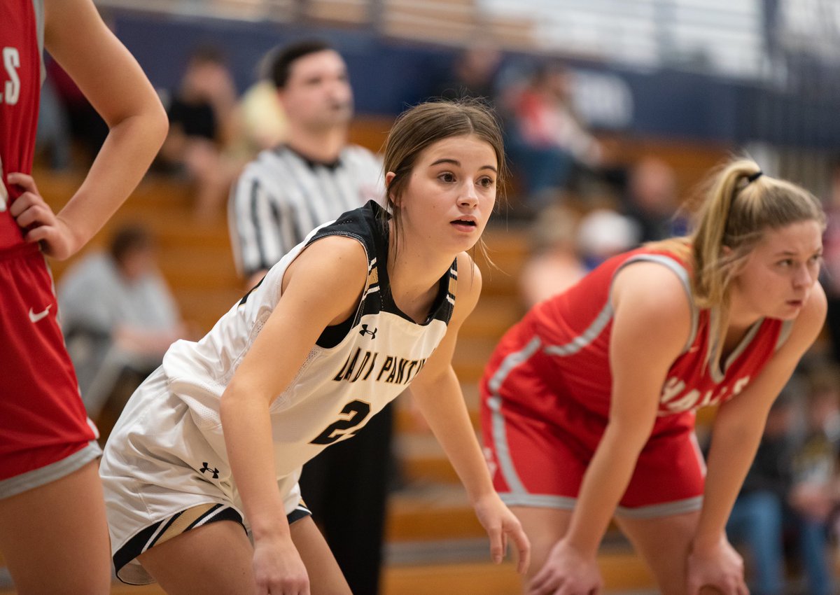 GooseUCR's tweet photo. Haven't shared any basketball photos in a bit 🏀📷

@sm_ladypanthers @crossvillenews https://t.co/9PrZqPILw6