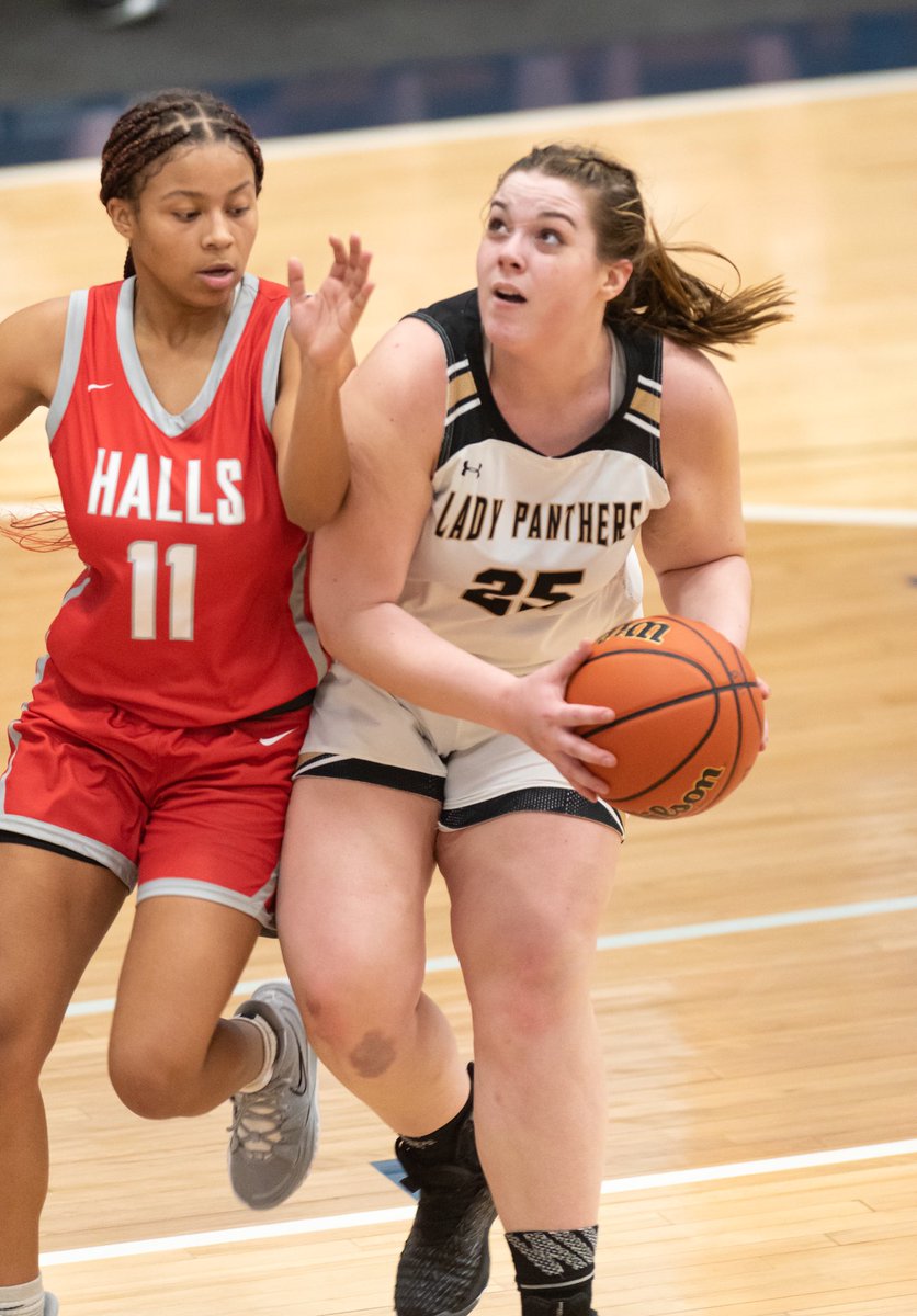 GooseUCR's tweet photo. Haven't shared any basketball photos in a bit 🏀📷

@sm_ladypanthers @crossvillenews https://t.co/9PrZqPILw6