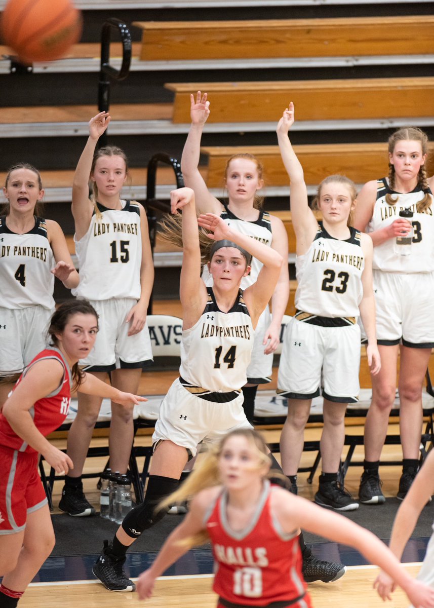 GooseUCR's tweet photo. Haven't shared any basketball photos in a bit 🏀📷

@sm_ladypanthers @crossvillenews https://t.co/9PrZqPILw6