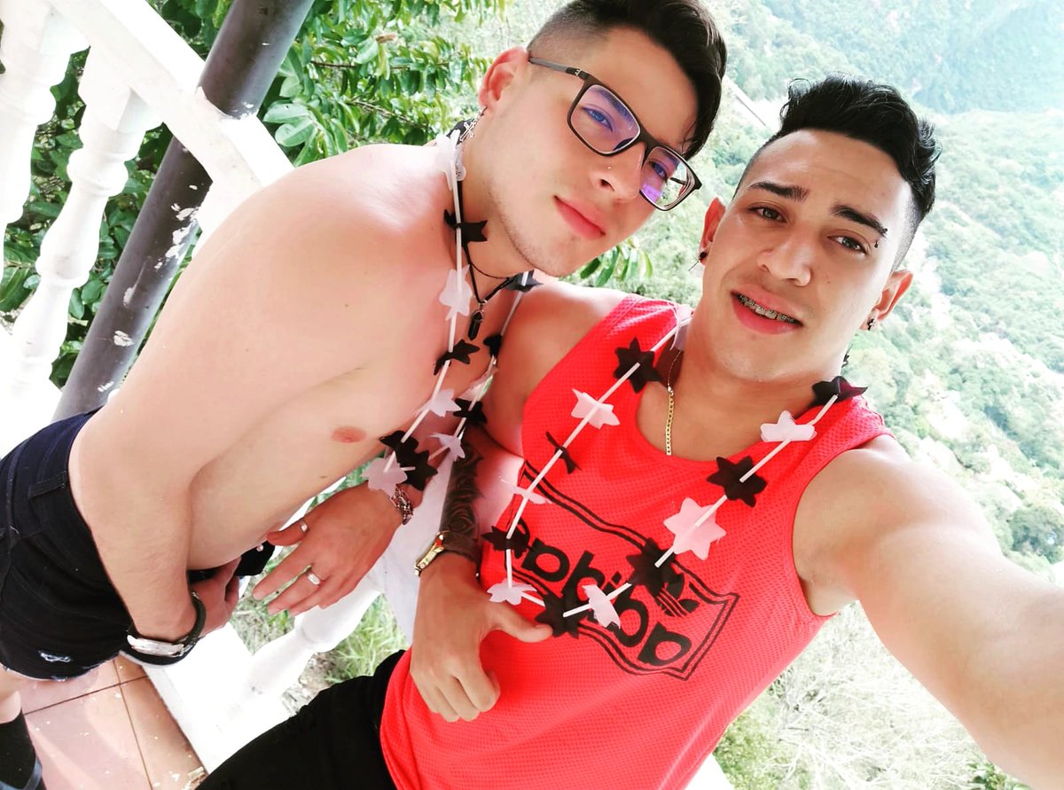 EDoff01's tweet photo. @MaleCams3 @MaleCams2 @MaleCams4 https://t.co/TX2vqh42FM