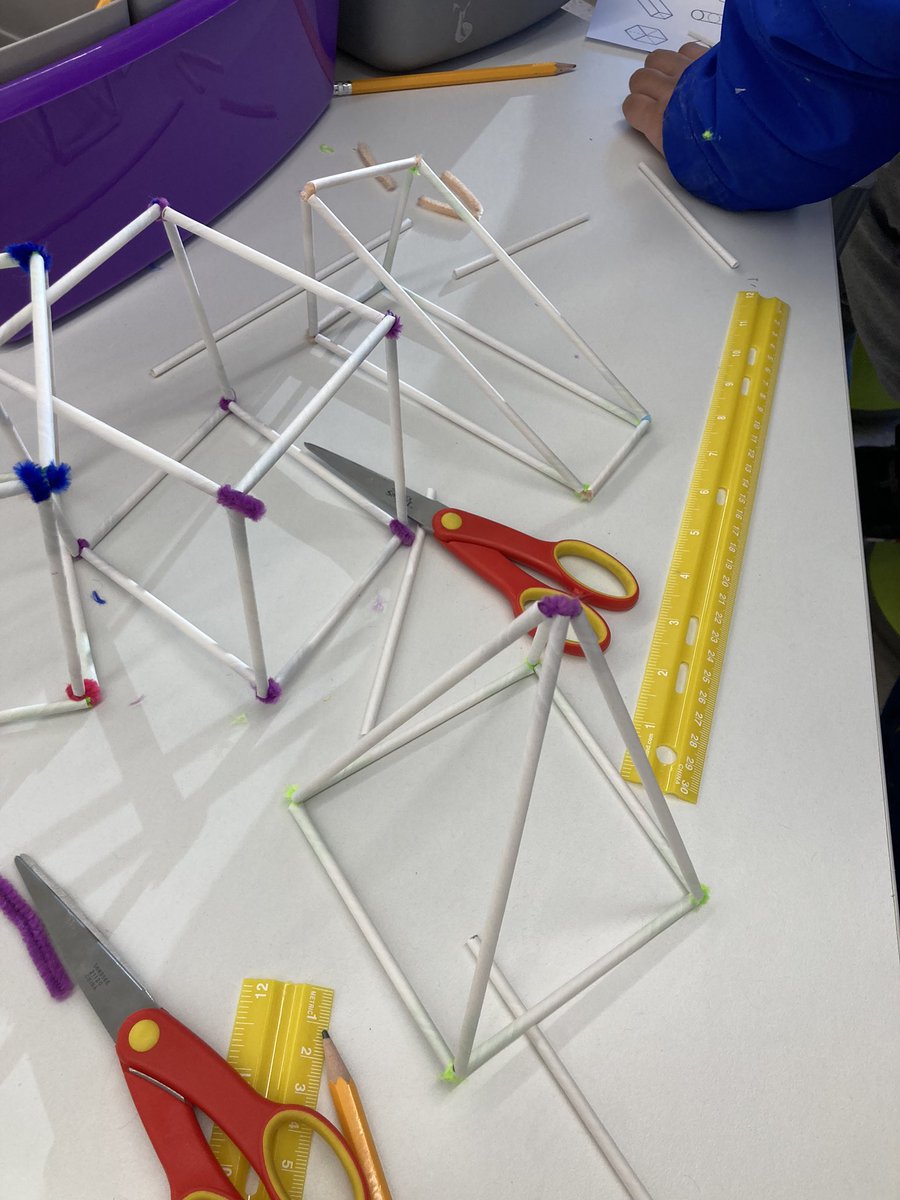 aldousmb's tweet photo. Super excited to share this fifth grade innovation lab challenge! They used paper straws and pipe cleaners to made as many different forms as they could. Amazing thinking, collaboration and problem solving @NorthColonieCSD @SouthgateES https://t.co/of9S95a31y