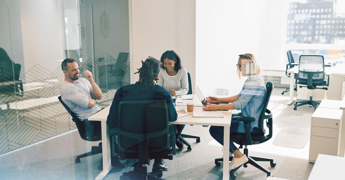 SemaConnect's tweet photo. Do your employees drive electric vehicles? Here are a few ways that having EV charging stations at work will benefit your employees. #evcharging #workplace #happyemployees https://t.co/u2qOUyEYf4 https://t.co/ol0OcRXoDy