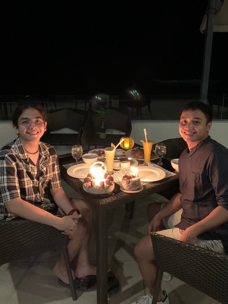 XVIERDELEON's tweet photo. a year of firsts. thank you 2021 🎉 https://t.co/Al84GBlXoj