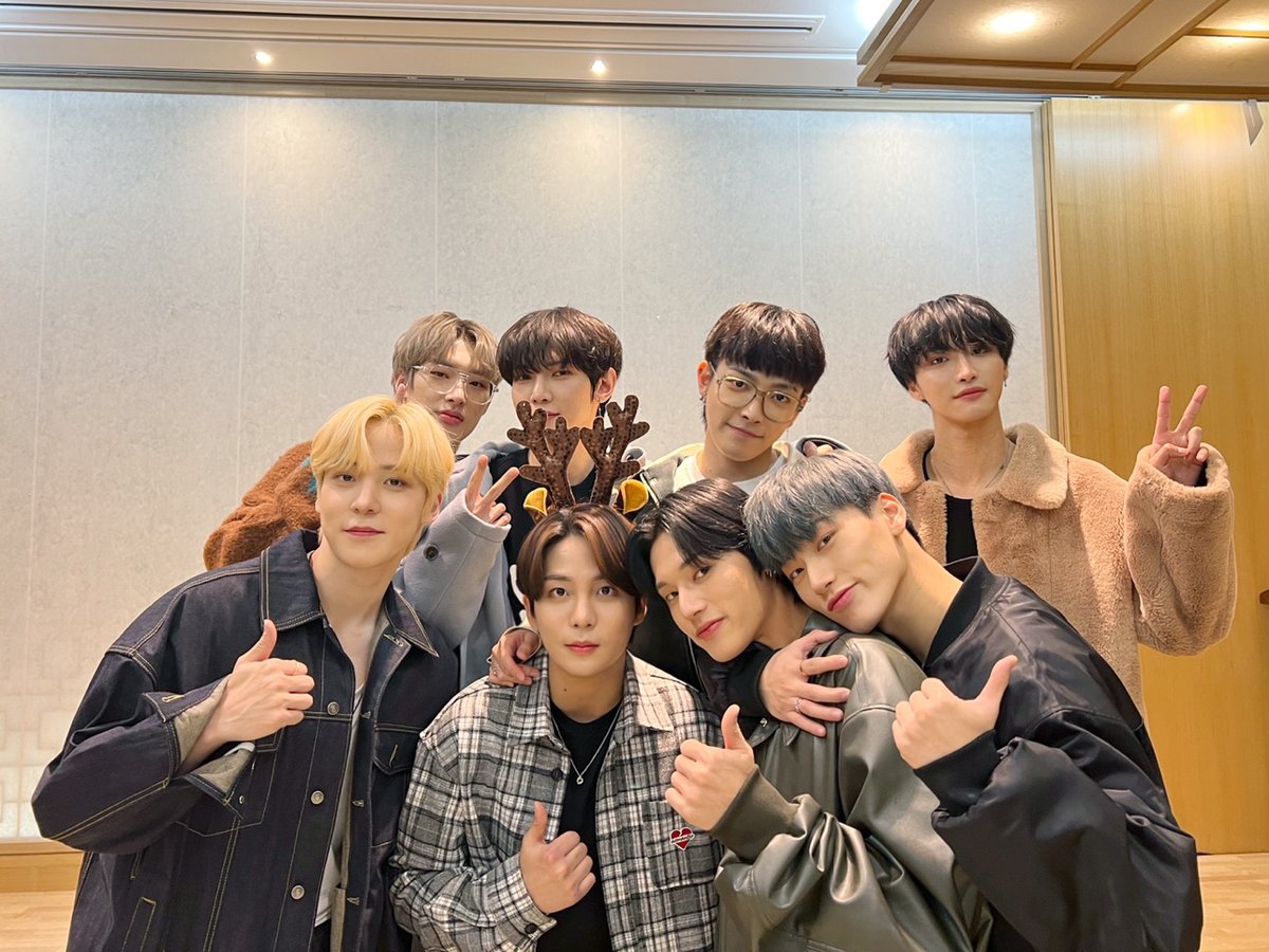 ATEEZofficial tweet picture