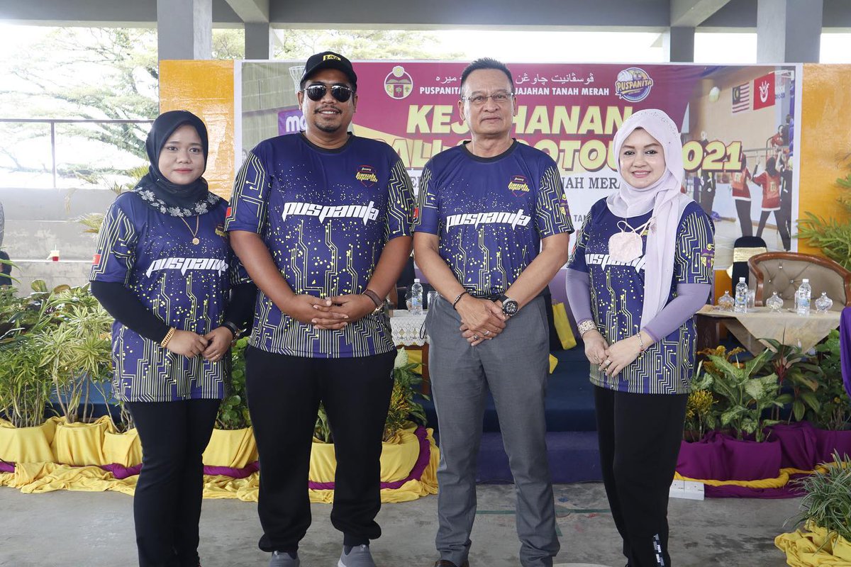 jkrtmerah's tweet photo. JKR Tanah Merah menyertai Kejohanan Puspanita Netball Shoot Out 2021 anjuran Puspanita Cawangan Jajahan Tanah Merah yang dirasmikan oleh Ketua Jajahan Tanah Merah.
#JasaKepadaRakyat #riadahpengikatukhuwah #Netball #ShootOut #puspanita #JKRians #JKRVENGERS https://t.co/9OZLJlYwaH