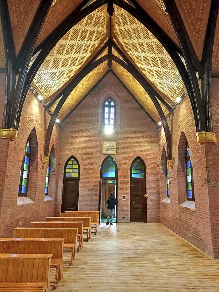 Before / After : St. Luke's church abandoned since 1990 in Kashmir, as religious extremism spread.
Now, with help of local craftsmen and government, the church was opened today after 30 years by LG <a href="/manojsinha_/">Manoj Sinha</a> 
Pics by <a href="/AtharAamirKhan/">Athar Aamir Khan</a>