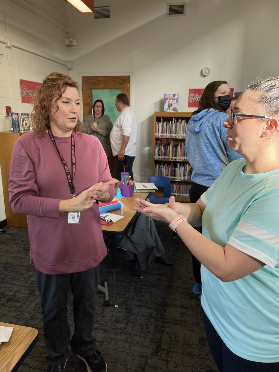 ReadMatz's tweet photo. Rock, paper, scissors- win and ask- @Foundation4SPS @CoachBrum @PittmanEagles https://t.co/ZJiOOqqj9R