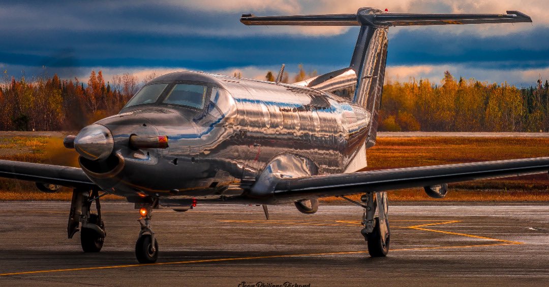 CorpoAviation's tweet photo. PC-12 dans les couleurs d'automne  🍂🍁
.
.
.
#aviation #avgeek #aviationphotography #pc12 #aviationlovers #airplane #aircraft #aviationdaily #planespotting #pilot #airbus #instagramaviation #plane #airport #pilotlife #flying #flight #planespotter #charter #fly #travel #planes https://t.co/QPgS6agdGv