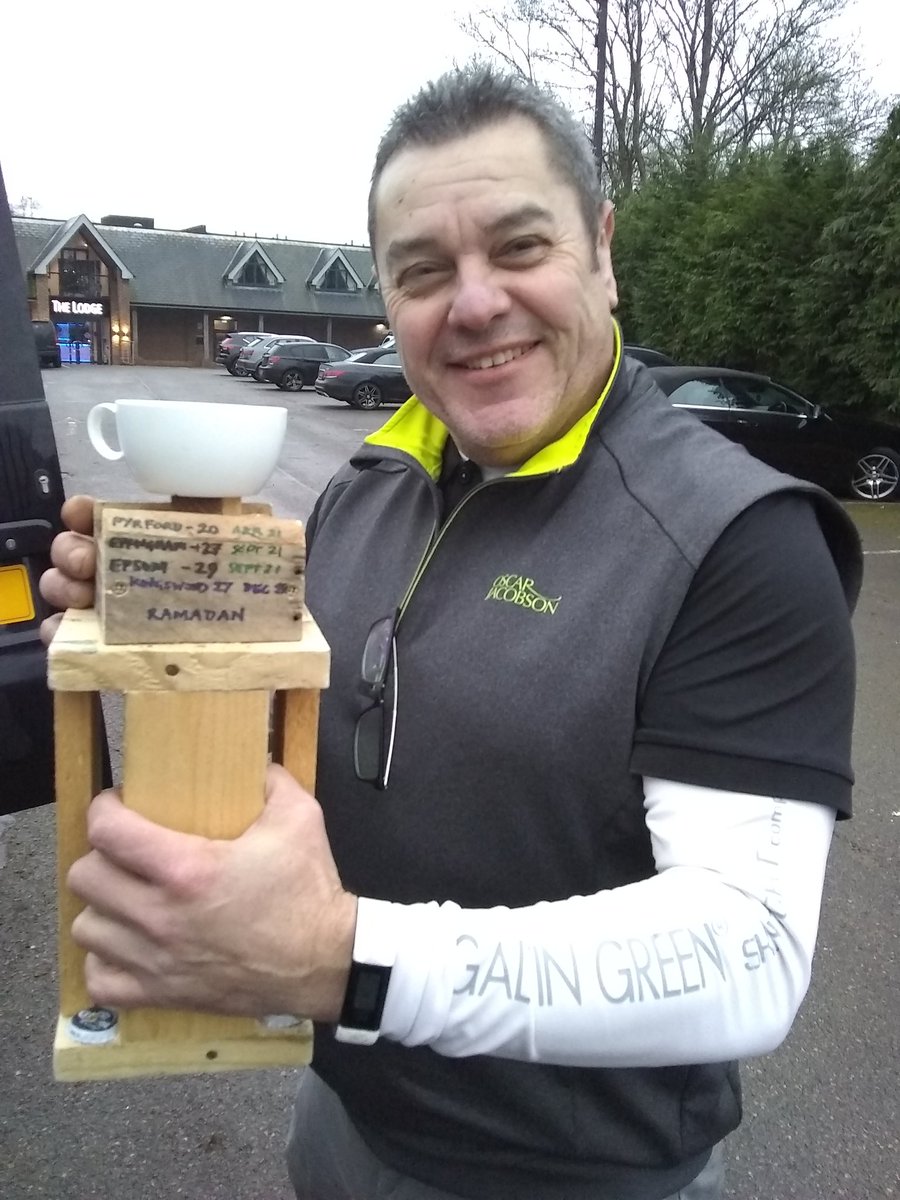 Birthday boy <a href="/leetosborne/">Lee Osborne</a> wasn't going to let anyone rain on his parade today.  He struggled with the roll on the greens, not in the car park! 😋 DC 36 / JF 34 / PB 32 / LO 27 💪🏆