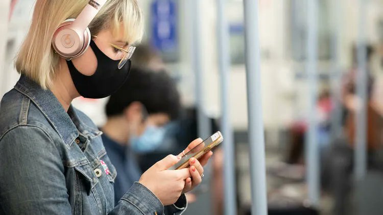 London Underground will be getting full mobile coverage soon 🥳 📱

Read more ➡️ buff.ly/3yUfmvV

#Commuting #LondonUnderground