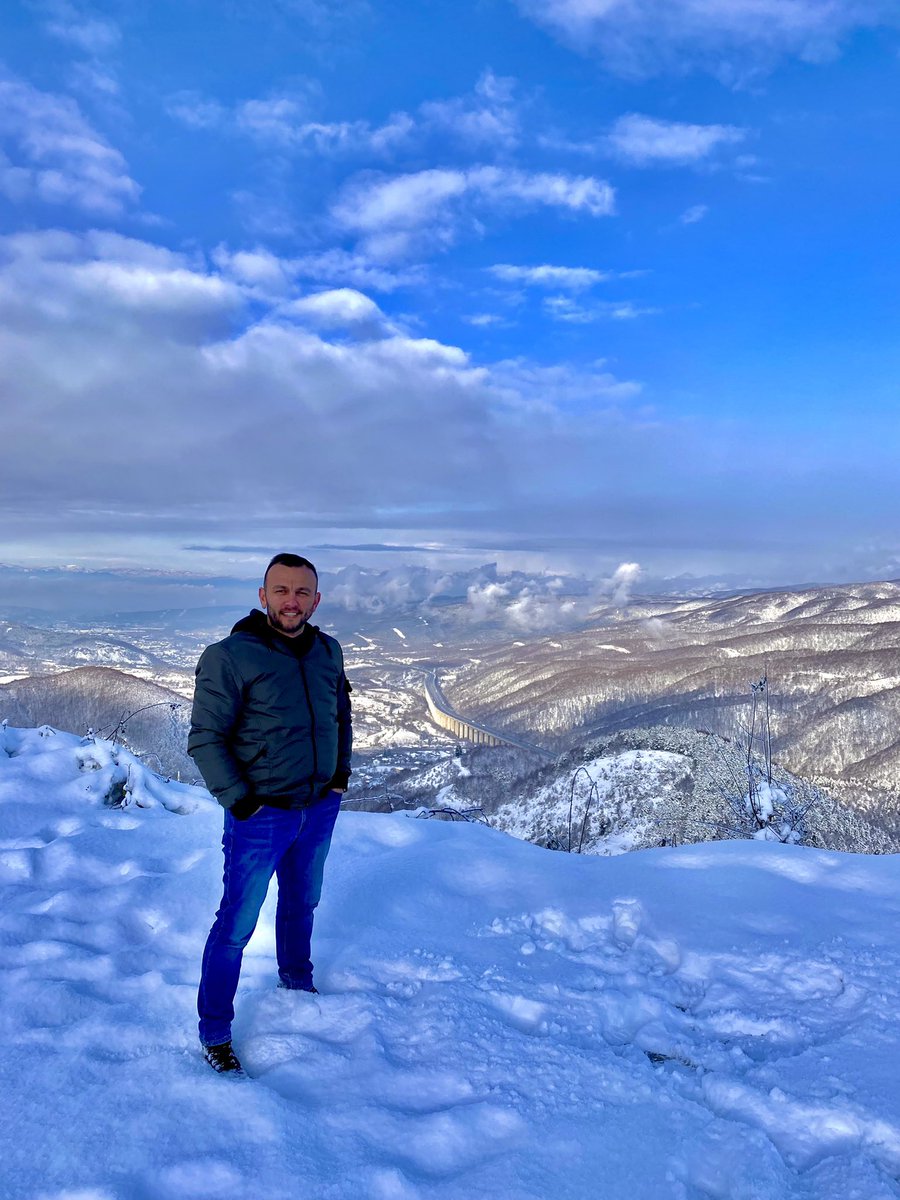 FarukGeldi2's tweet photo. Kar, üşüyen bir halk için asla romantik yağmaz.
-
-
-

#doğa #nature #turkey #instagood #travel #manzara #instagram #türkiye #photography #objektifimden #karadeniz #huzur #aniyakala #beautiful #naturelovers #traveling #doğayısev #skiing #winter #mountains #powder https://t.co/fuqkNfGXcU