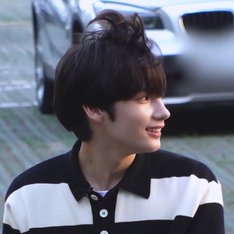 hyukatonin's tweet photo. sunshine https://t.co/800lWPh9Sy