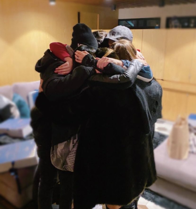InfoRBDBrasil's tweet photo. 23 de Dezembro de 2019. Há dois anos essa era a foto publicada nos perfis dos nossos RBD. Um “reencuentro de amigos”. ❤️🥺 https://t.co/a9EDec6nHa