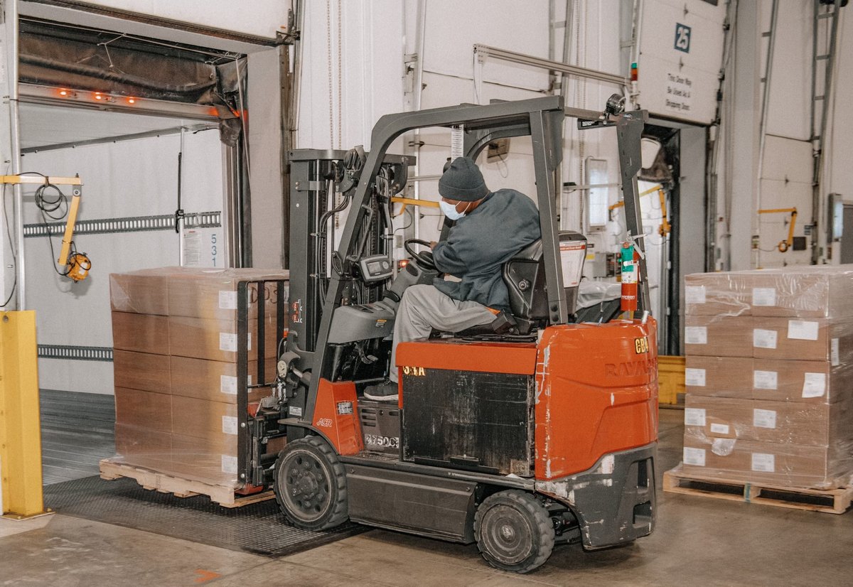 pfizer's tweet photo. And they’re off! 🚛 The first shipment of our #COVID19 oral #antiviral treatment has officially left our Memphis distribution center. 📦 https://t.co/34IbEKdkzY