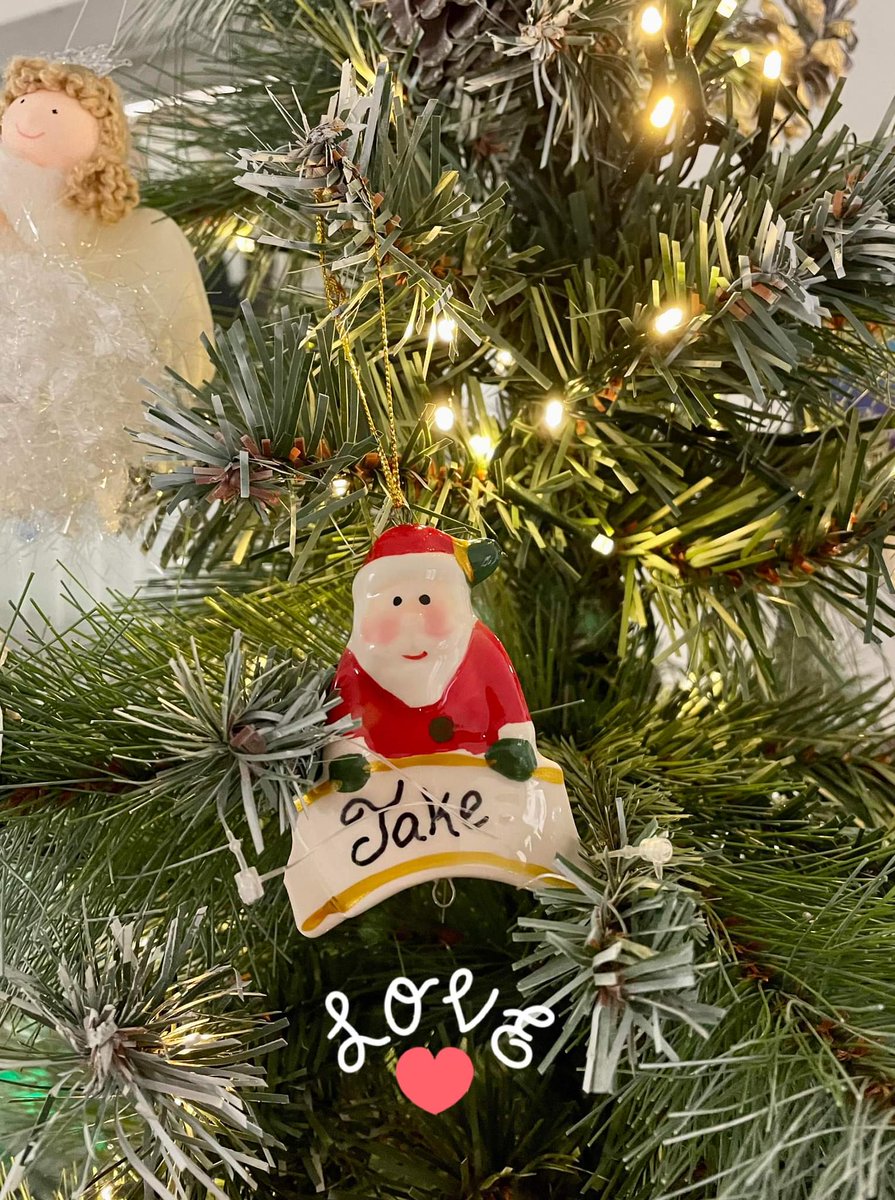 flahertycom's tweet photo. Tree not even up....🎄...please don't judge 😳
Got this wee pic from the girls up in PICU, Royal Hospital for Sick Children @BelfastTrust
💕 #AngelsInUniform
Jake's bauble goes on every year-this means so much to us 💕 thank you 😊
Merry Christmas 🎅
It's OK if it's tough 😘 https://t.co/ZS1ACtRvOn