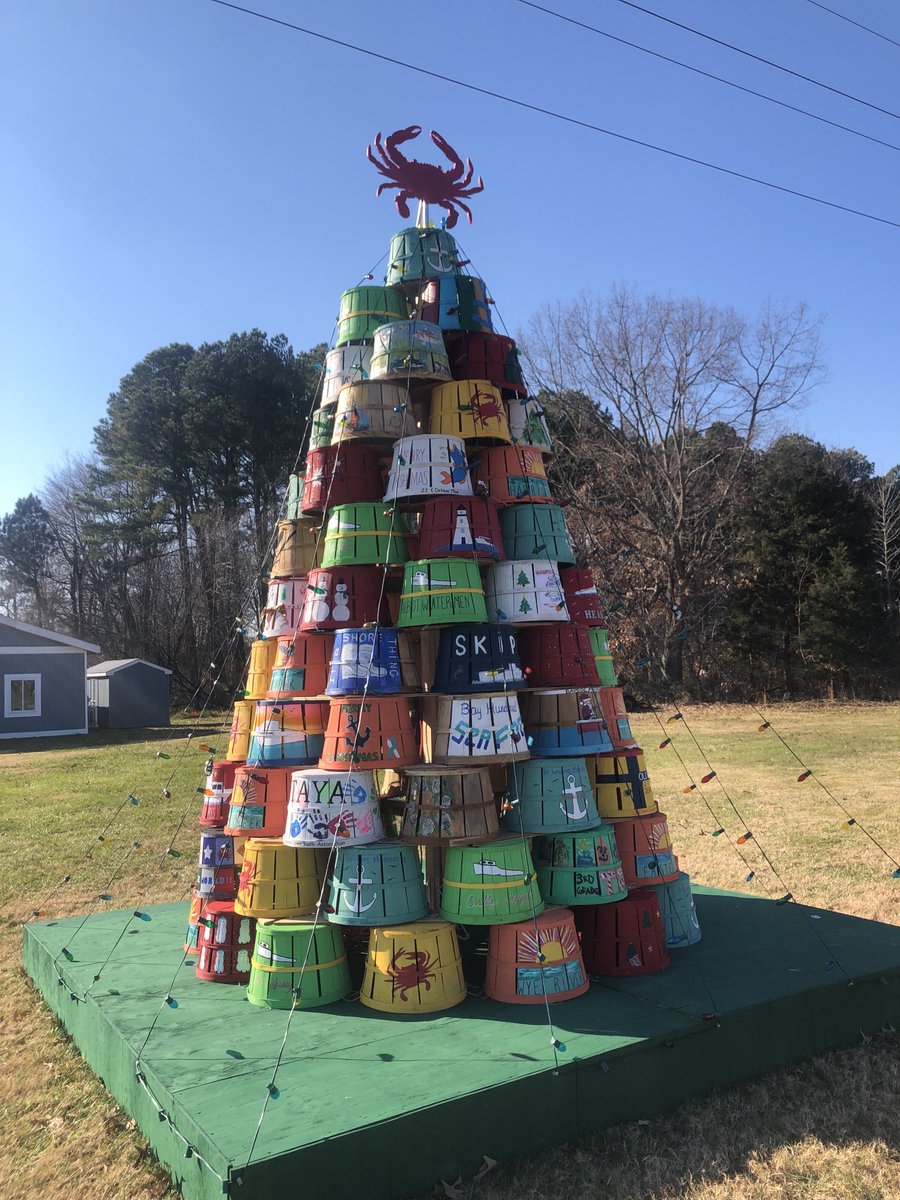 DavidHenry6abc's tweet image. Have a Merry Crustacean and a Crabby New Year!