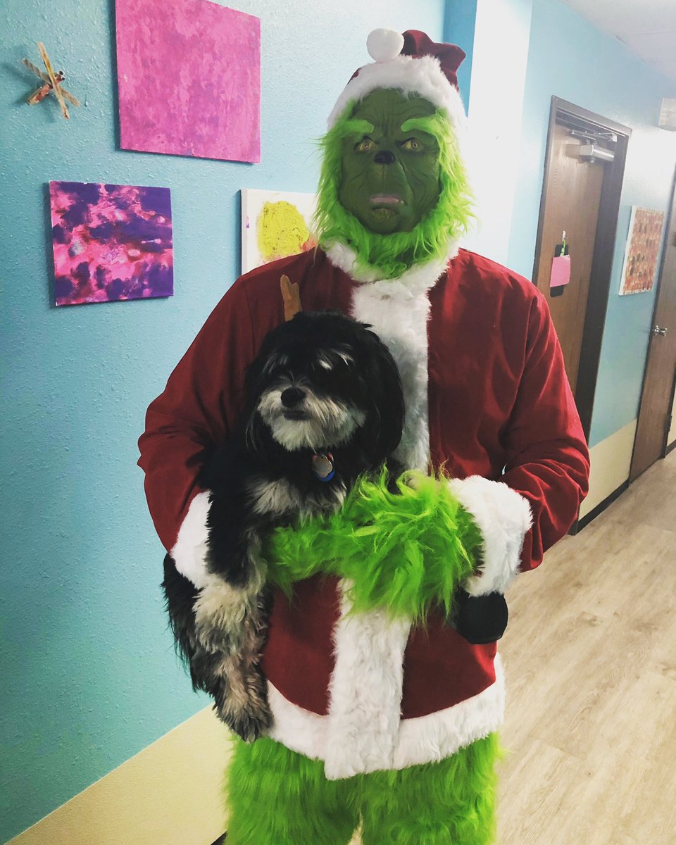 RRHSF1979's tweet photo. “It’s because I’m green, isn’t it?- The Grinch 
 
Wahpeton had a special visitor today. https://t.co/bY7w3mmdlm