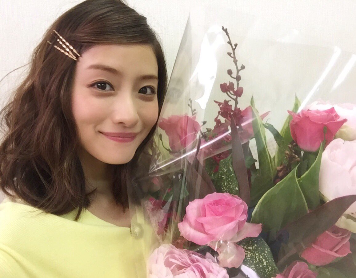 ___19861224's tweet photo. さとみちゃん♡
𝐻𝑎𝑝𝑝𝑦 𝐵𝑖𝑟𝑡ℎ𝑑𝑎𝑦🤍🤍

#石原さとみ
#石原さとみ誕生祭 https://t.co/Vjch8bK1Mt