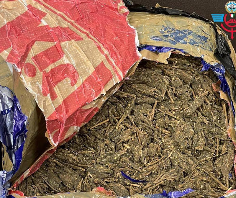 kuwaittimesnews's tweet photo. Customs officers foil marijuana, liquor smuggling attempts https://t.co/Z5zrDLB3Aj via @kuwaittimesnews
#KuwaitCustoms https://t.co/M1FKrC1vkr