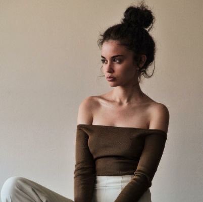 ⠀
                        ⋯ 𝔬𝔩𝔬𝔯 𝔠𝔞𝔫𝔱𝔲𝔰. ⋯
                   ————————————

      cнɑитdυѕιgиε                    𝛱𝛴𝑊
     𝚏𝚎𝚠 𝚜𝚎𝚌𝚘𝚗𝚍𝚜 𝚊𝚐𝚘              𝑃𝛤𝛳𝐹𝐼𝐿
    📍 𝐴𝑚𝑠𝑡𝑒𝑟𝑑𝑎𝑚                      𝑃𝐼𝐶