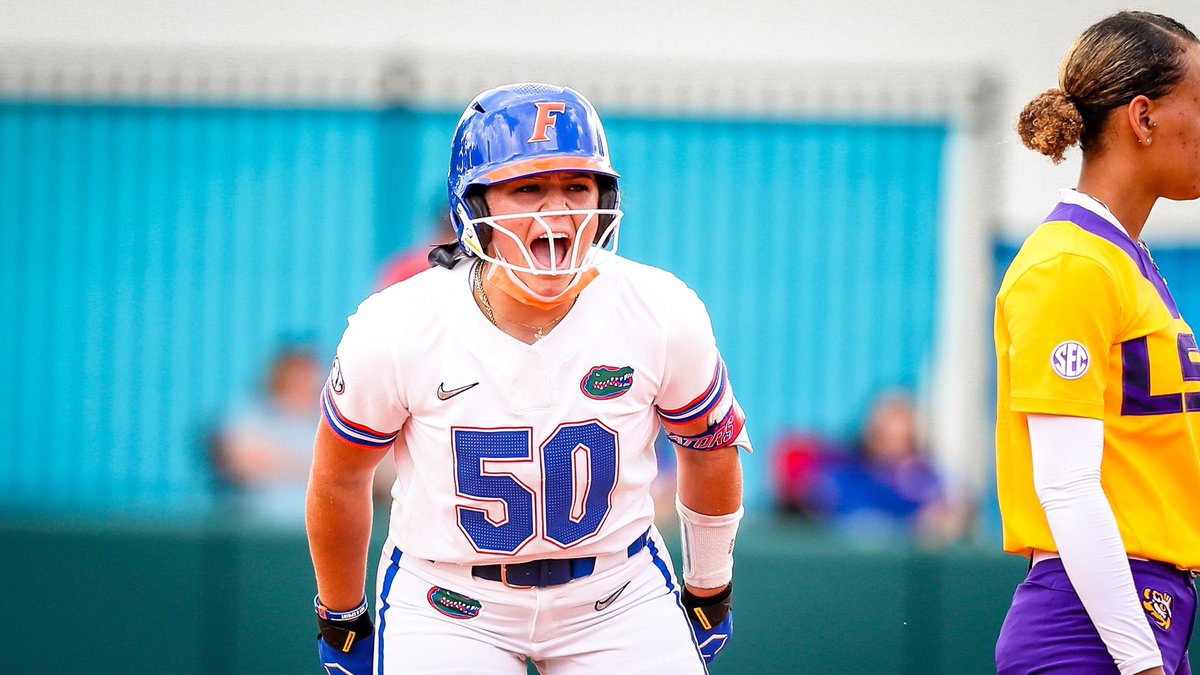 GatorsSB's tweet photo. 5️⃣0️⃣ Days‼️ #GoGators

Which game(s) are you looking forward to the most in 2️⃣0️⃣2️⃣2️⃣? https://t.co/M5gHasqQIa