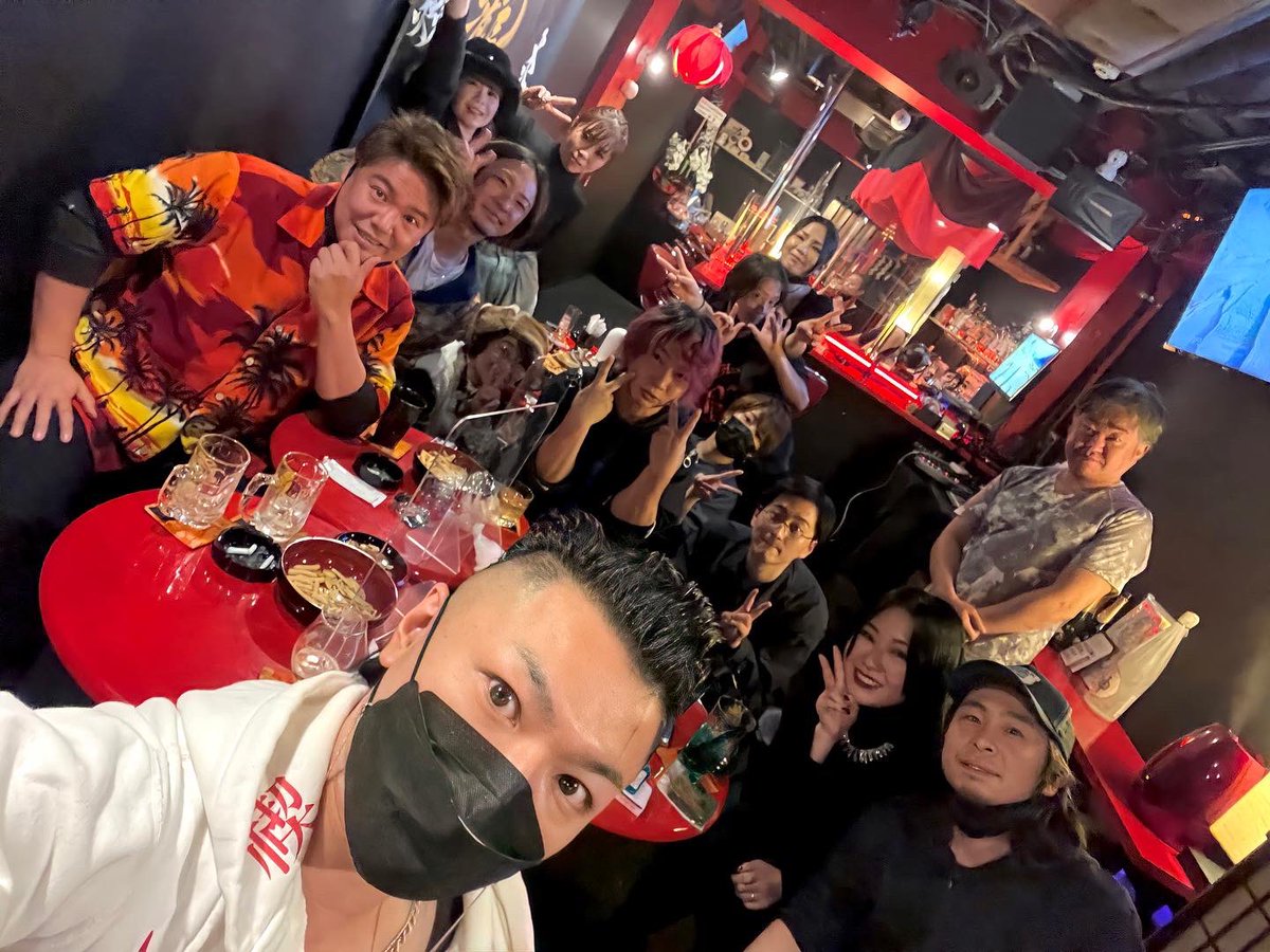 HIROZUMI_JAPAN's tweet photo. 本年も大変お世話になりました!
支えてくれてありがとうございます!
#フローリスト野口 さん
#セルバス さん
#ムーンバード さん
#rave さん
#MANABOO さん
#月のみち さん
#LocusSolus さん
#TOPEDGE さん
#KISSandCRY さん
#MT基地 さん
#three さん
#チヨハチ さん
#じゃぐら さん
#emerge さん https://t.co/Oxv4xCV13s