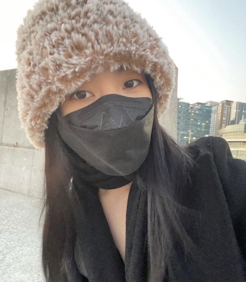 lucyarchived's tweet photo. lucy instagram update #노효정 https://t.co/YPWevKYUSS