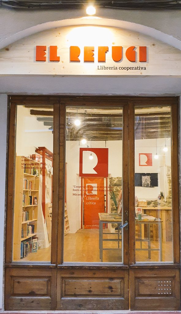 📌Una llibreria en forma de cooperativa al cor del #Pirineu🗻. El repte és majúscul però estem convençudíssimes que el projecte és de present i, sobretot, de futur. #llibreria📚#cooperativa🛠#pensamentcrític✊#laseu🏕#canonges pic.x.com/03uXA8mpv1