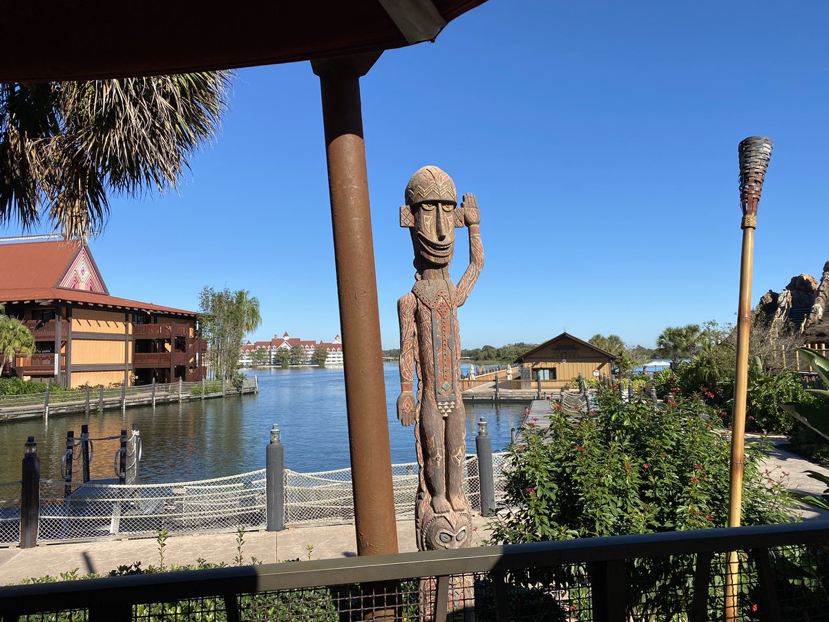 Mousesteps's tweet photo. Macadamia Nut pancakes at Disney’s Polynesian Village Resort. https://t.co/YizwAo0EWP