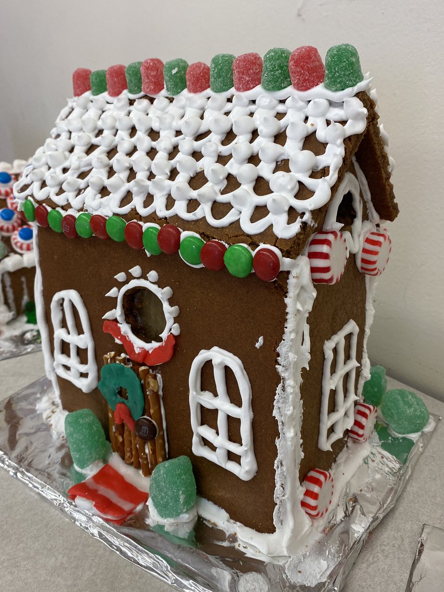 GingrichPeter's tweet photo. Final gingerbread houses were a huge success! Very proud of all my students for their creativity and true application of geometric problem solving skills. Totally worth the weekend of baking and the perfect way to wrap up our time before the Winter break.(2/2) #basdproud #mathed https://t.co/j8RsuOTaw1