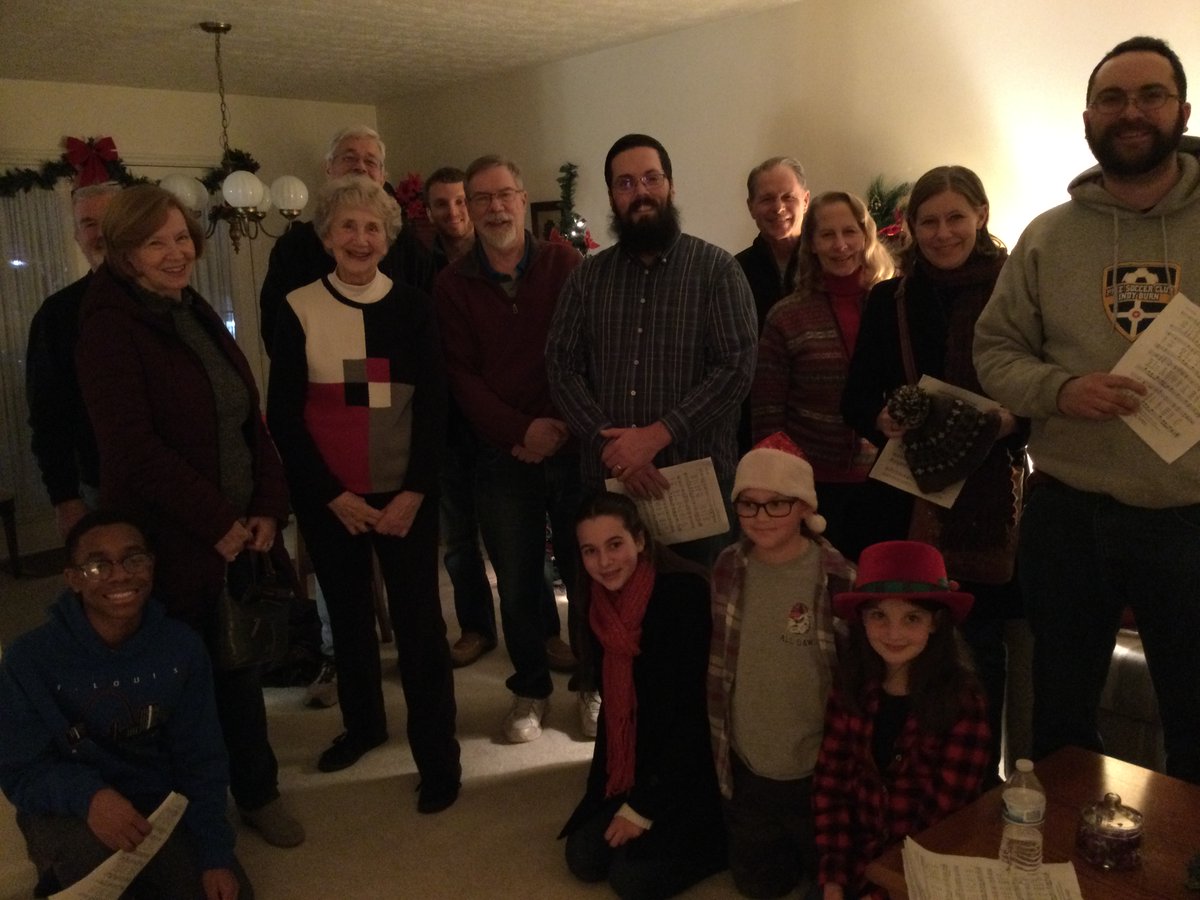 vcccfairfield's tweet photo. Valley Chapel had a great time caroling last night! It was a great joy to fellowship and sing the good news about Christmas together. https://t.co/GvU7ZYaldQ