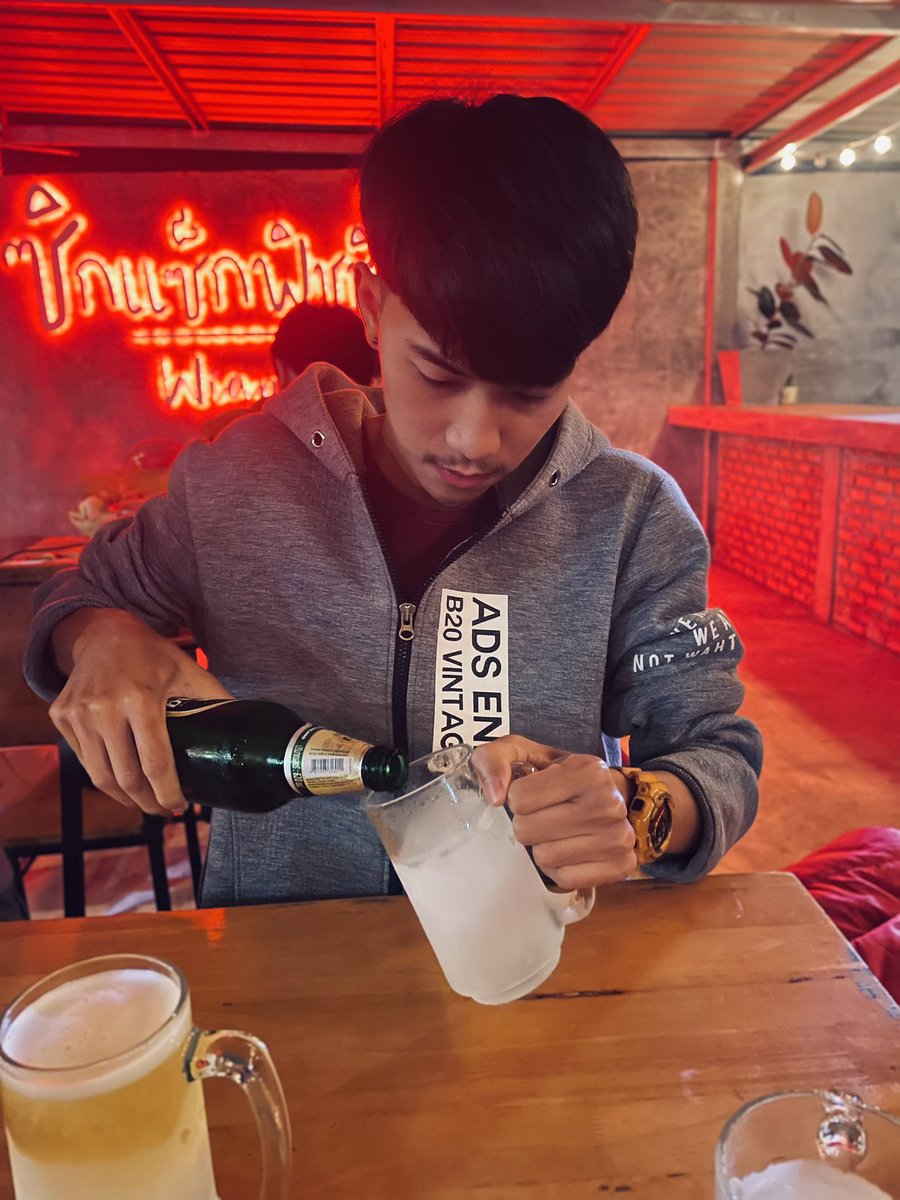 gop_39's tweet photo. เพื่อนเที่ยวเพื่อนด��่ม🍺 DM มาเลยคับว่าง #เชียงราย https://t.co/VSPWSOjEek