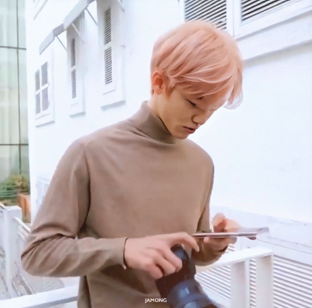 NJM_ID's tweet photo. #JAEMIN turtleneck 🥲🥲😭💪🏻

Then                                          Now https://t.co/KeyJfsVLXP