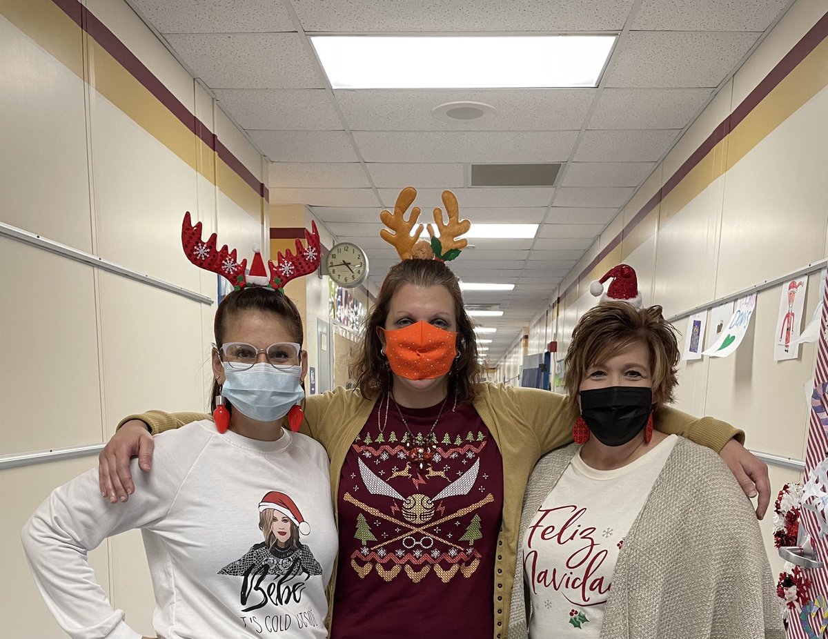 parrishn18's tweet photo. Merry Christmas 🎄🎁 #VikingPride @ozimokn https://t.co/HHKqIu9x9j