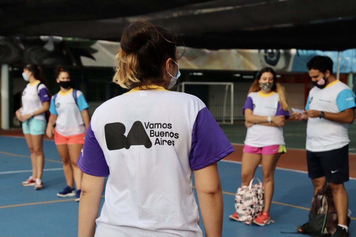 DeportesBA's tweet photo. Colonias Deportivas de verano 2022

¿Estás en enero en la Ciudad? ¿Sos Licenciado en actividad física y deportes, profesor de educación física o estudiante? 
Queremos contarte que abrimos una convocatoria para terminar de conformar el mejor equipo para este verano. https://t.co/2lnQ83ljP7