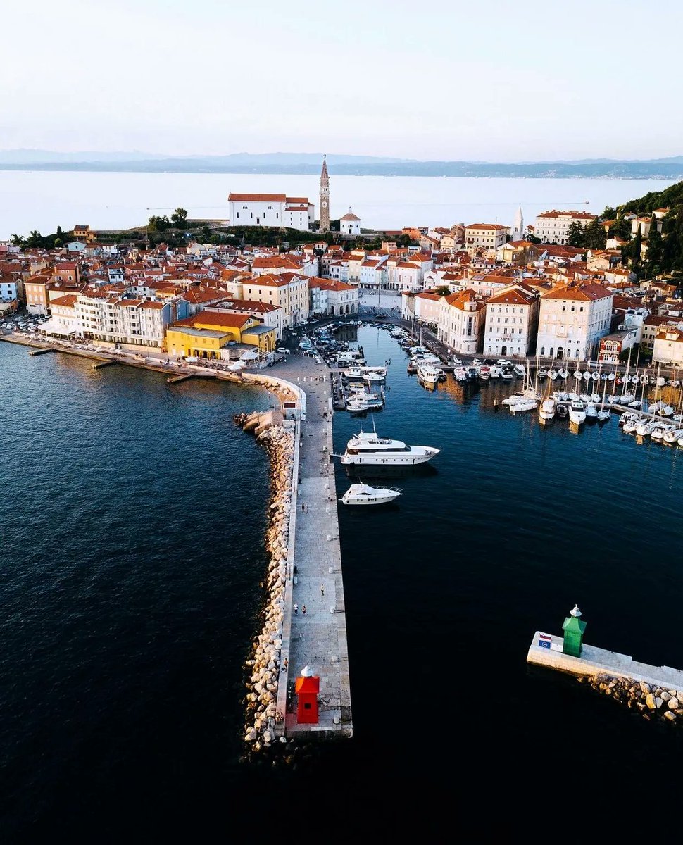 TravelVida's tweet photo. Piran, Slovenia 🇸🇮
📸: jpkay | IG https://t.co/XPQwH9CC2G